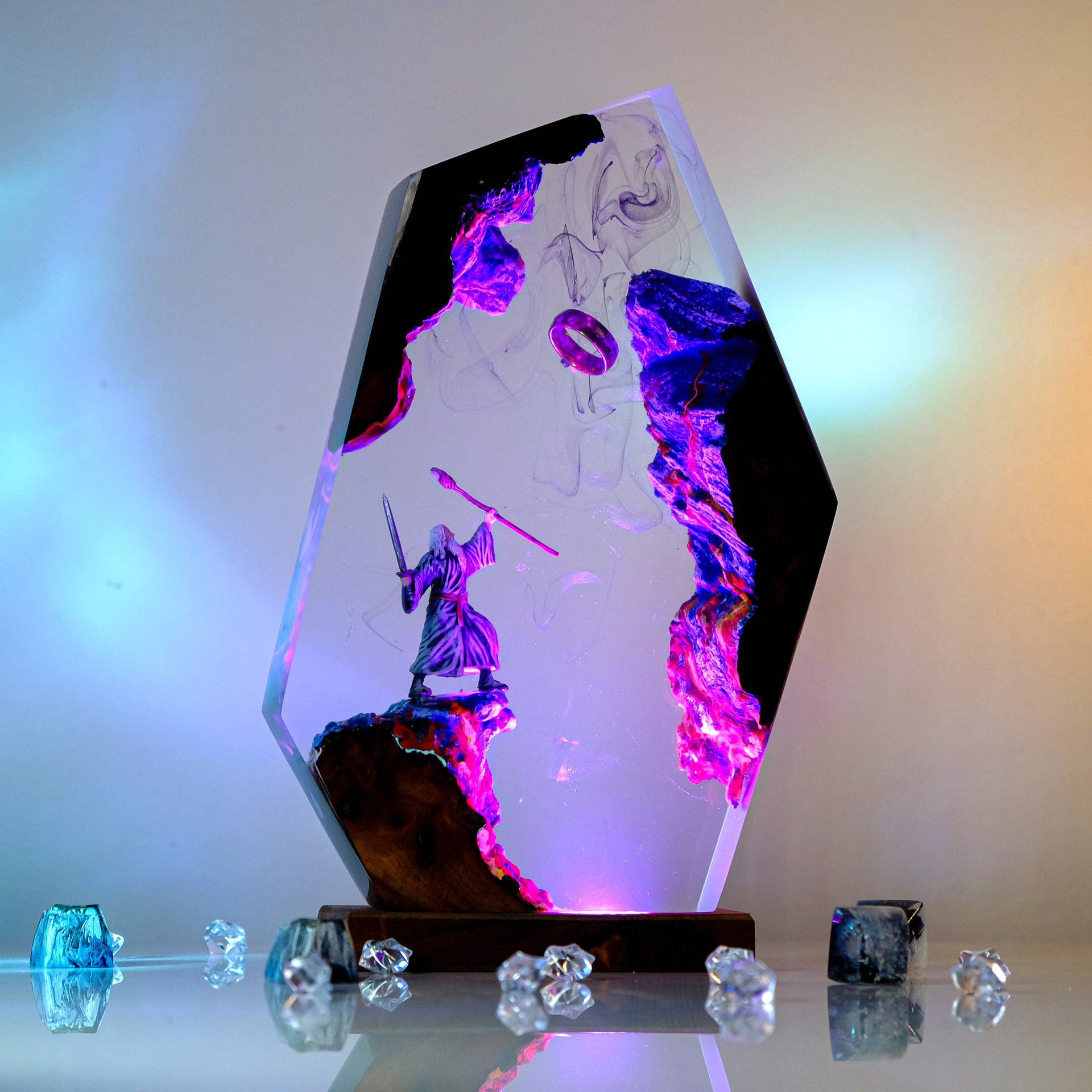 Figurka z sceny filmowej, stol – Neon Sign Party recenzja i cena