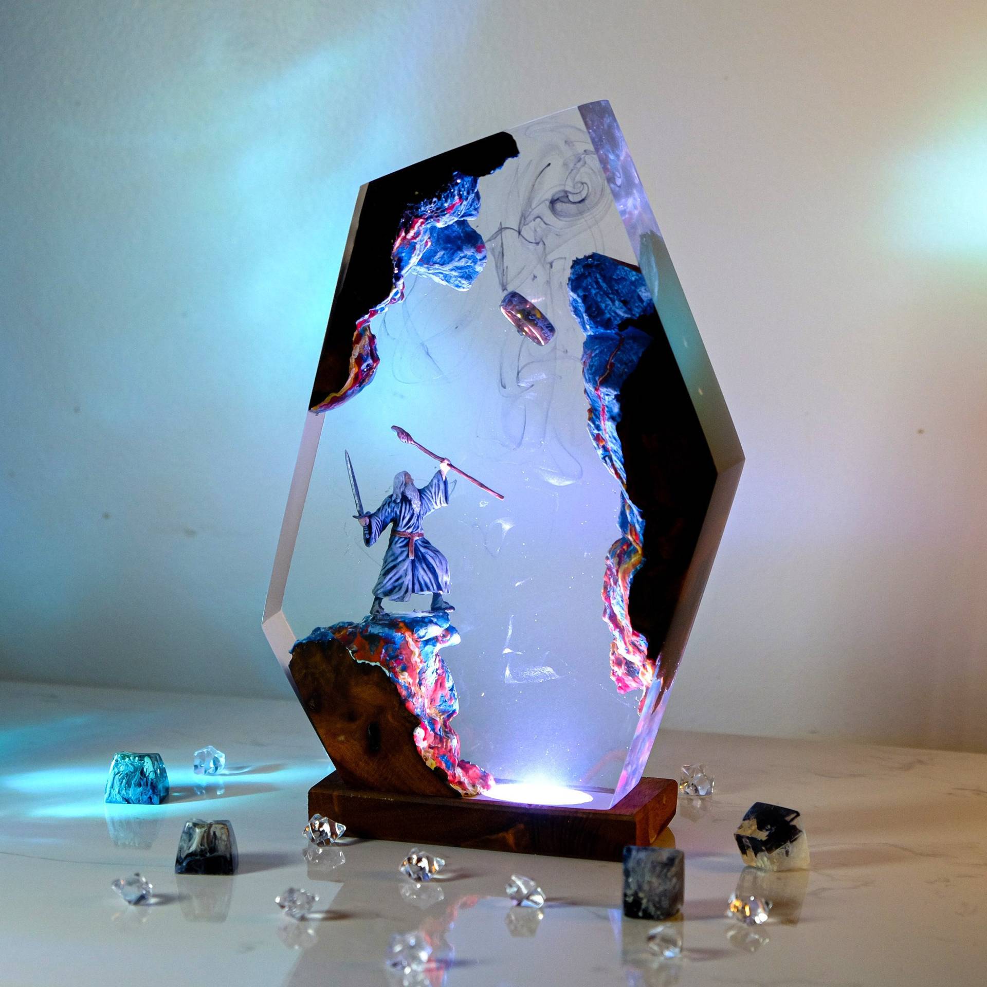Figurka z sceny filmowej, stol – Neon Sign Party recenzja i cena